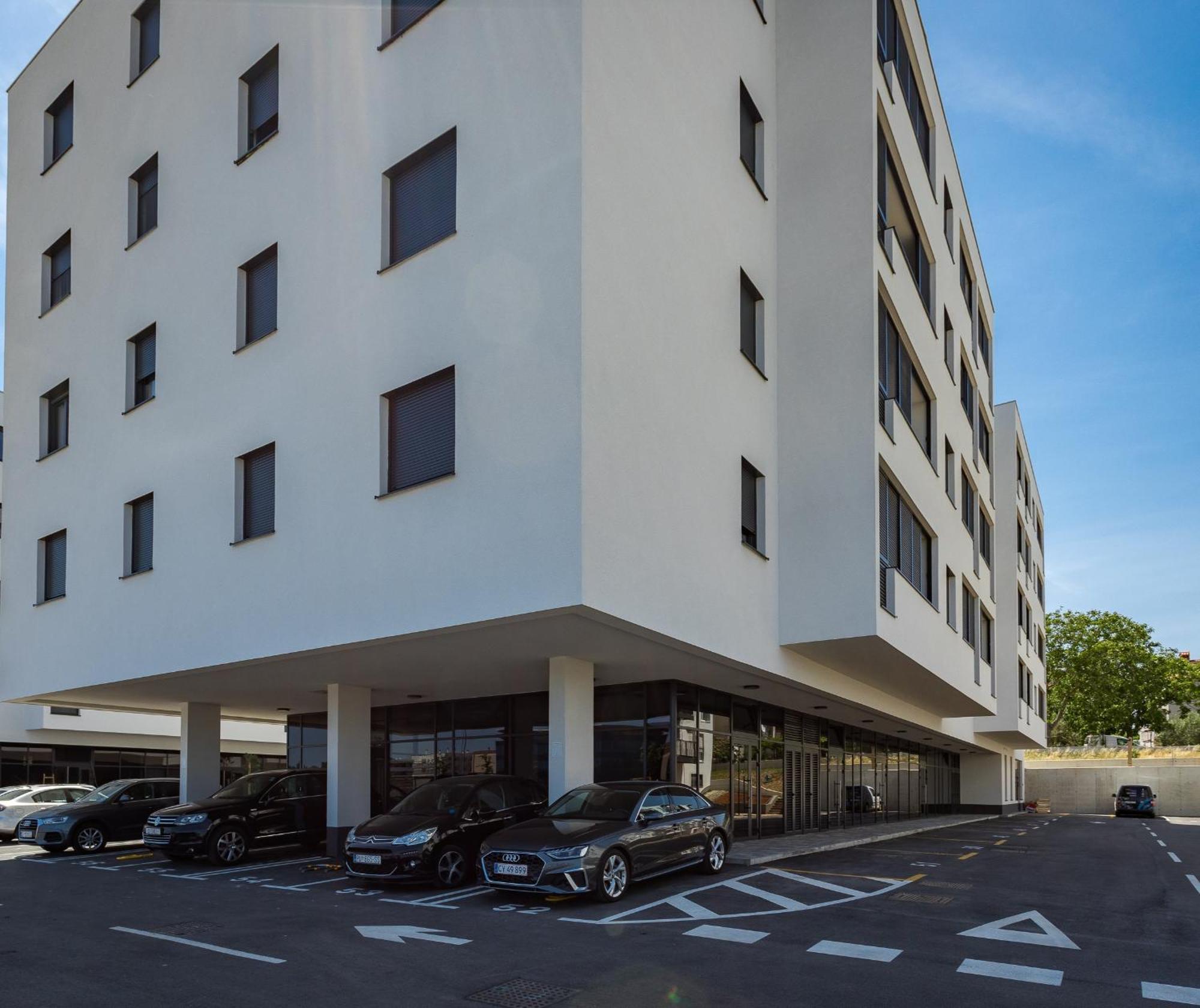 Family & Friends Pula - Top Floor - Free Parking Eksteriør bilde